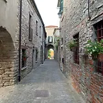 Amazing Castle House * Mombaldone